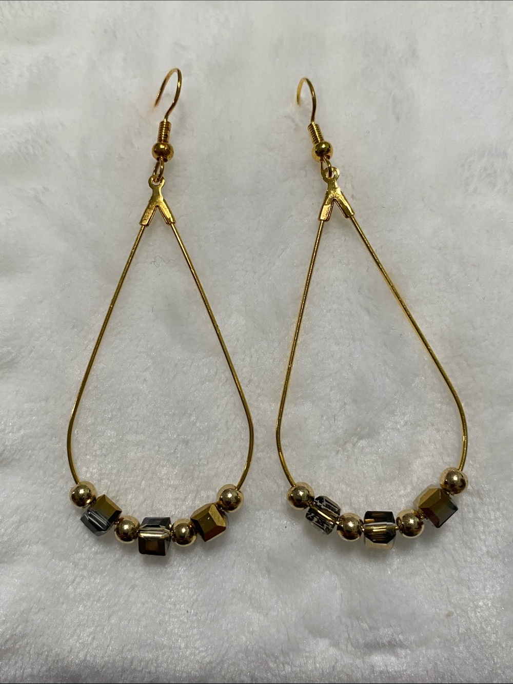 Gold Teardrop Bead Hoop Earrings - Good Vibes Only Jewelry Co. Newport Beach 🏖️